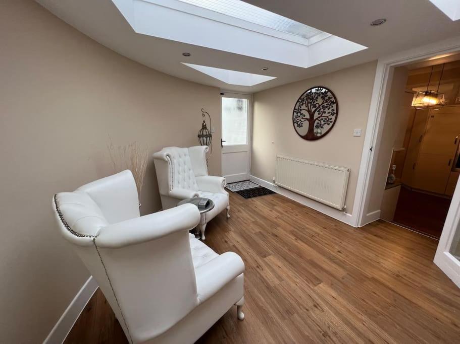 The Annex At Merley Mews Poole Exterior photo