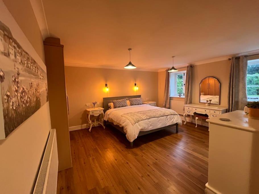 The Annex At Merley Mews Poole Exterior photo